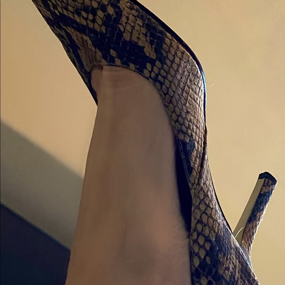 Karen Scott Snakeskin Leather Heels Sz 9.5 M